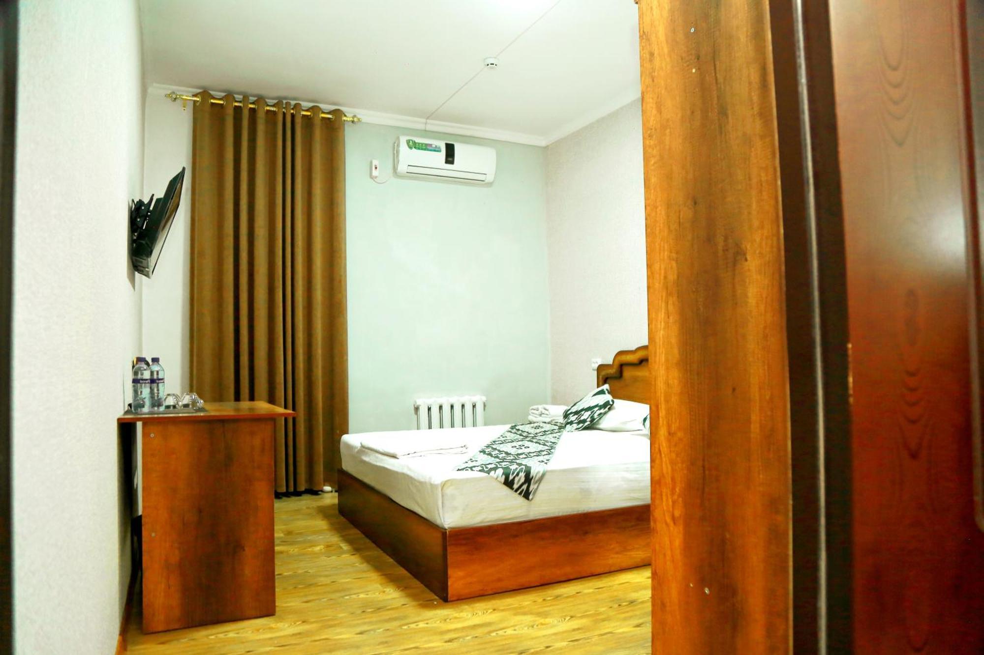 Hotel Mir Адрес Abu Ali Ibn Sino 4A 부하라 외부 사진