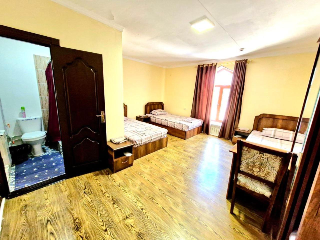 Hotel Mir Адрес Abu Ali Ibn Sino 4A 부하라 외부 사진